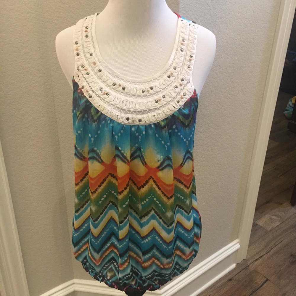HeartSoul sleeveless zig zag rainbow blouse Size Medium